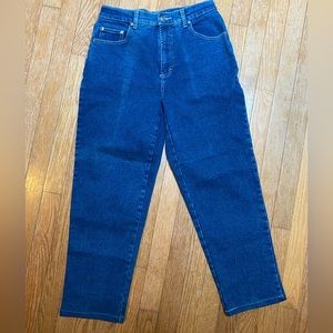 Vintage Cherokee 8 Petite Blue Jeans. 29” waist, 11” inseam
